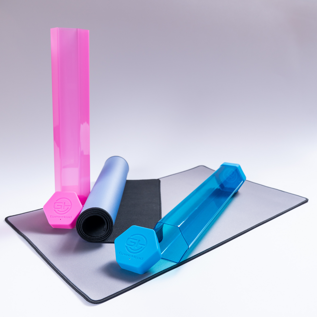 Playmat Tube Gamegenic Tube De Rangement Pour Tapis De Jeu Gamegenic - Format Standard, Rose, Sans PVC Ni Acide Playmat Tube Gamegenic Standard Playmat Tube Gamegenic Tube De Rangement Pour Tapis De Jeu Gamegenic - Format Standard, Rose, Sans PVC Ni Acide Playmat Tube Gamegenic Standard
